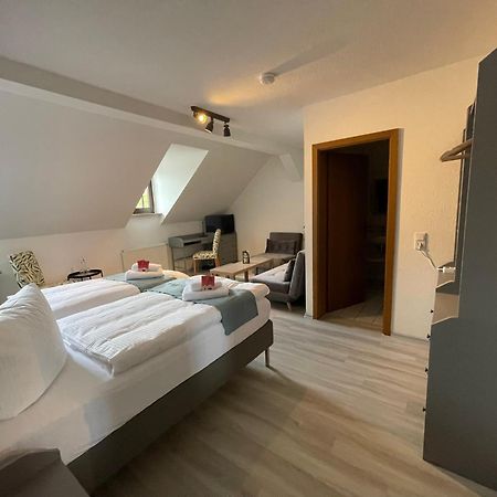 Landhotel Der Distelhof Mit Scheunencafe Dillstadt Exteriör bild