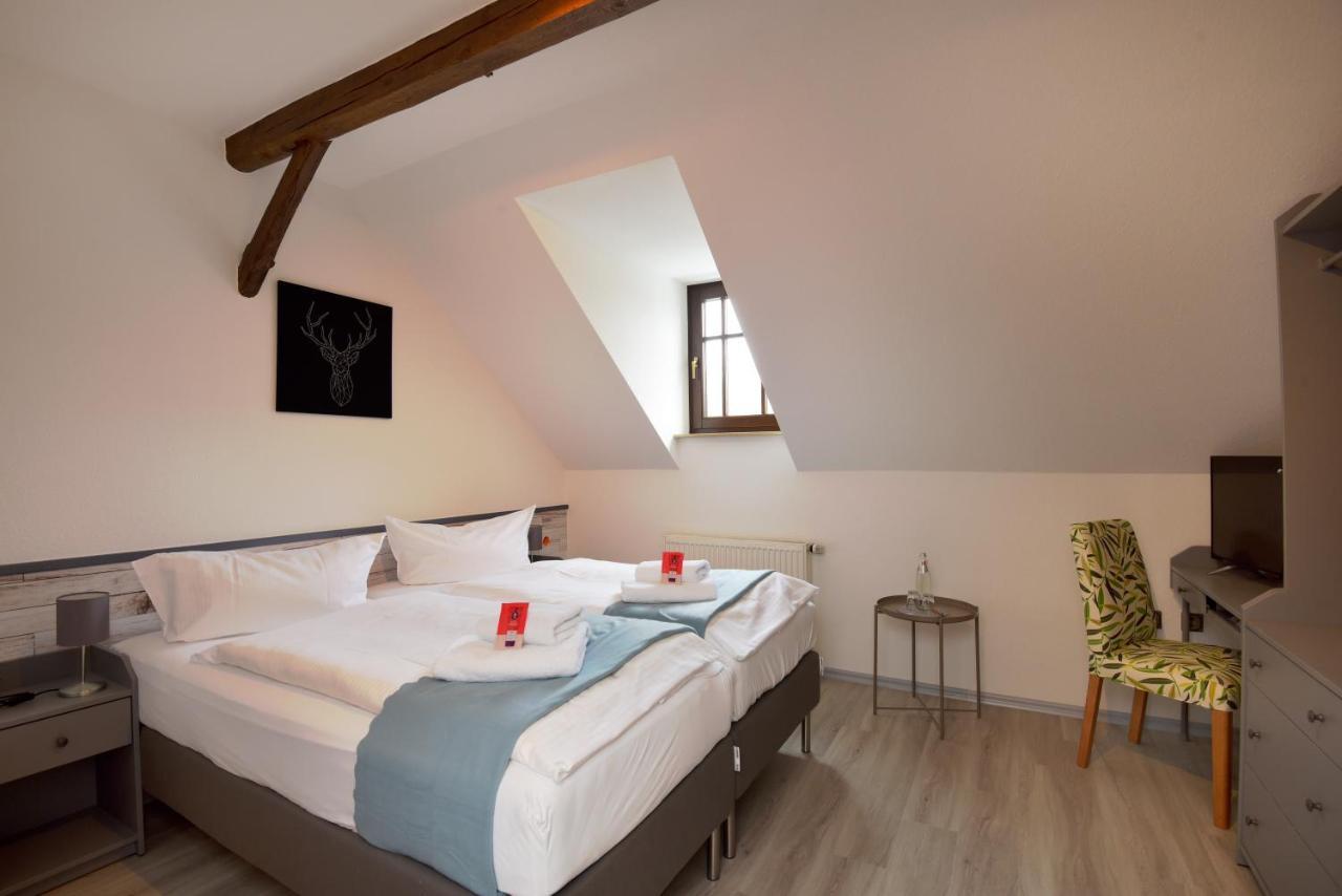 Landhotel Der Distelhof Mit Scheunencafe Dillstadt Rum bild