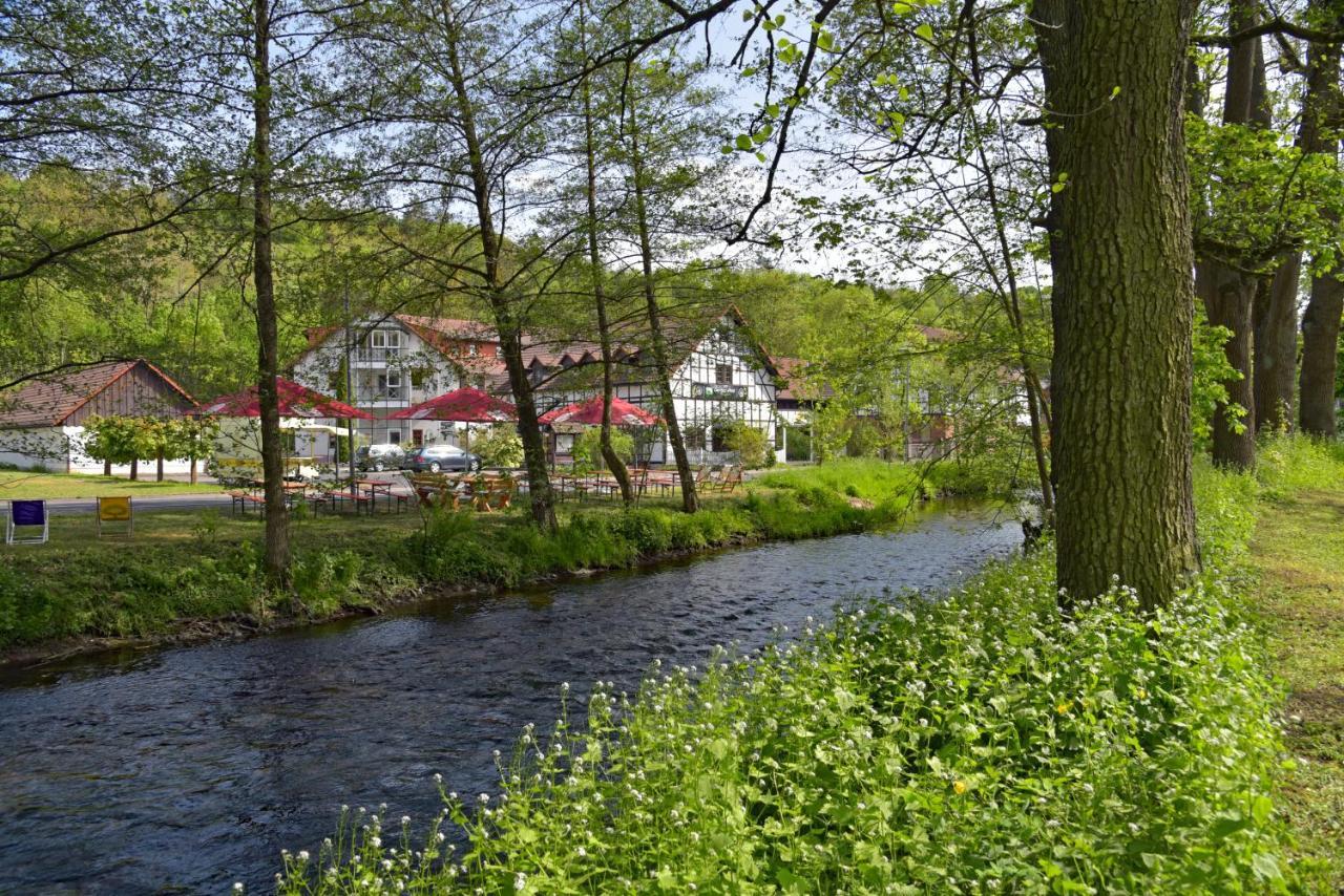 Landhotel Der Distelhof Mit Scheunencafe Dillstadt Exteriör bild