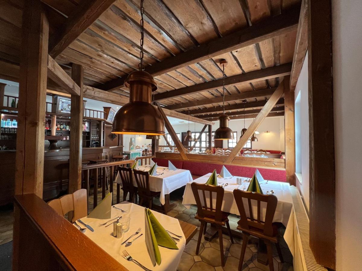 Landhotel Der Distelhof Mit Scheunencafe Dillstadt Exteriör bild
