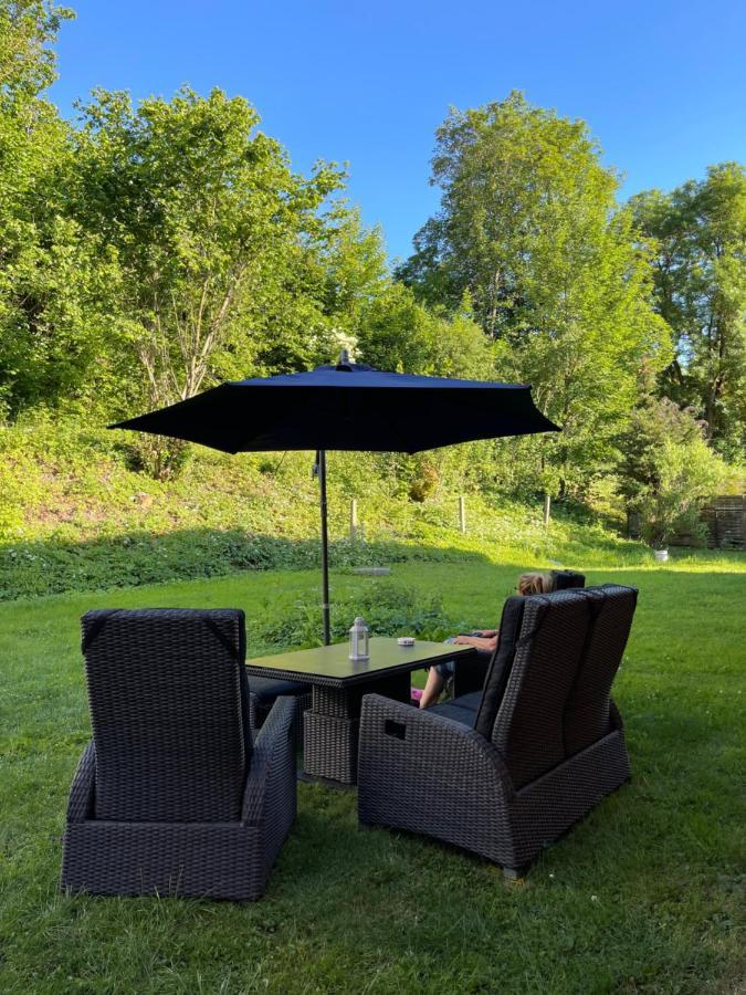 Landhotel Der Distelhof Mit Scheunencafe Dillstadt Exteriör bild