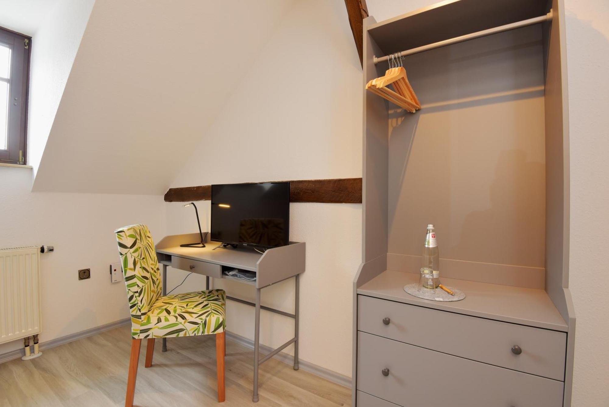 Landhotel Der Distelhof Mit Scheunencafe Dillstadt Rum bild